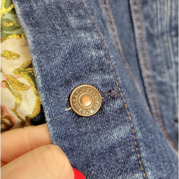 LEVI'S Floral Painted Patch Denim Jean Jacket Pockets Preppy Upcycled Size M - Picture 8 of 16